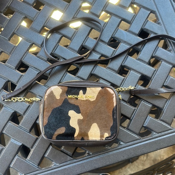 Michael Kors Square Crossbody - Picture 1 of 1